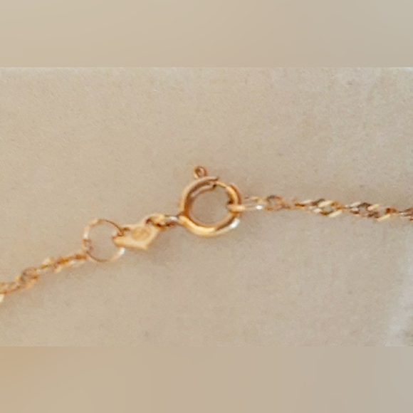 14K Yellow And Rose Gold Heart Initial Necklace - Picture 5 of 5
